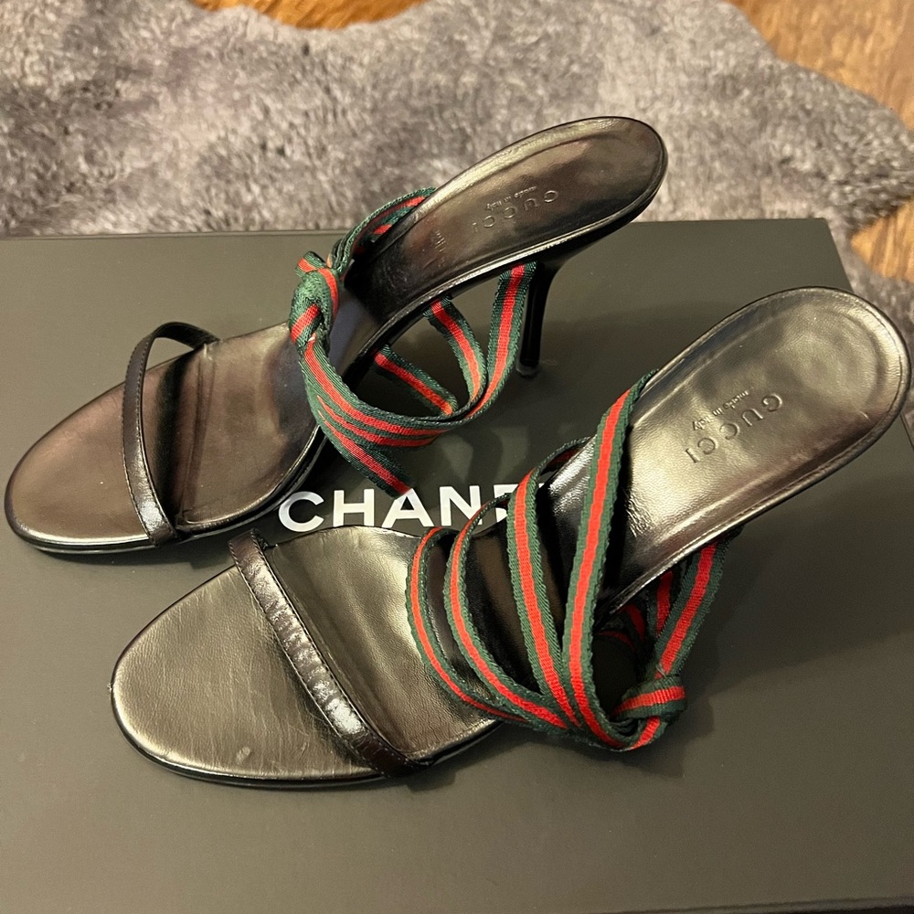 Gucci Cloth Mules/Pump Sandals